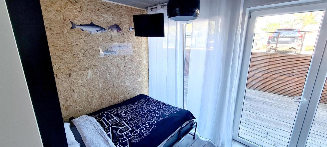 Sub Hel. Budzetowe Pokoje W Domu Z Basenem. Wokol Domu Tylko Natura. Balkon Zbyteczny. Εξωτερικό φωτογραφία