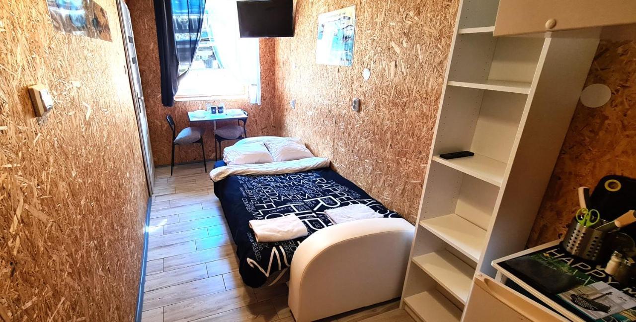 Sub Hel. Budzetowe Pokoje W Domu Z Basenem. Wokol Domu Tylko Natura. Balkon Zbyteczny. Εξωτερικό φωτογραφία