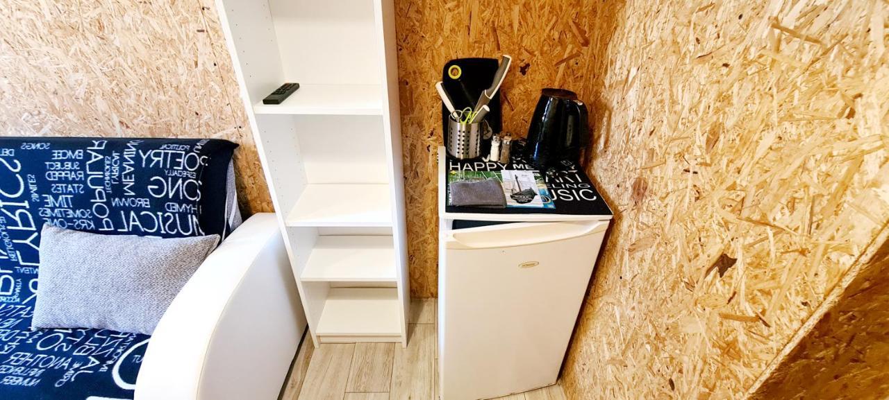 Sub Hel. Budzetowe Pokoje W Domu Z Basenem. Wokol Domu Tylko Natura. Balkon Zbyteczny. Εξωτερικό φωτογραφία
