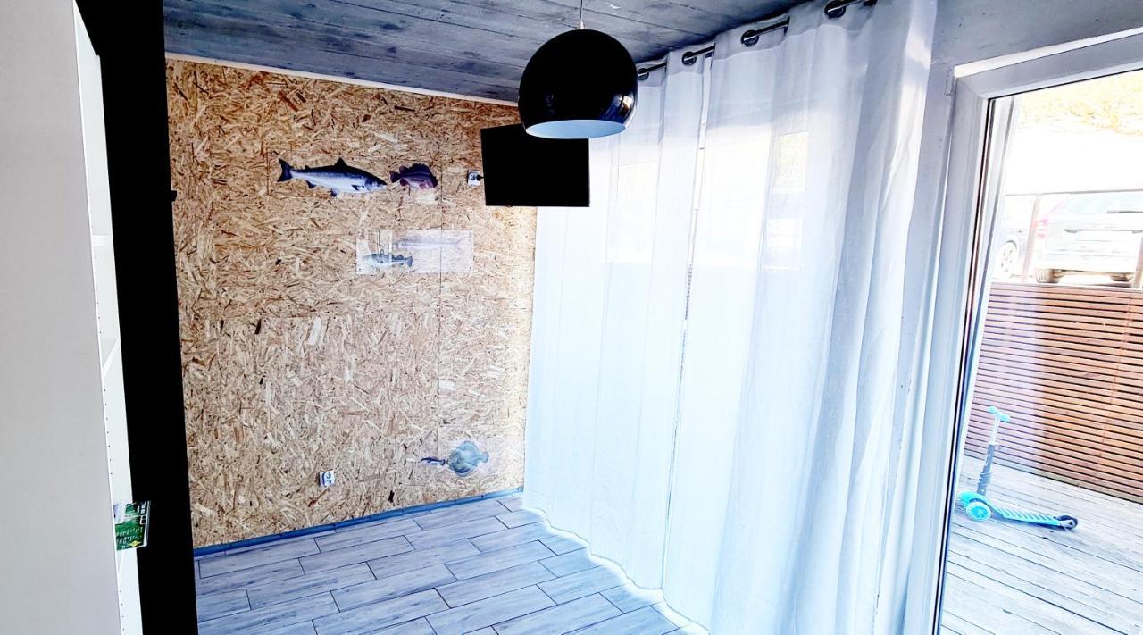 Sub Hel. Budzetowe Pokoje W Domu Z Basenem. Wokol Domu Tylko Natura. Balkon Zbyteczny. Εξωτερικό φωτογραφία